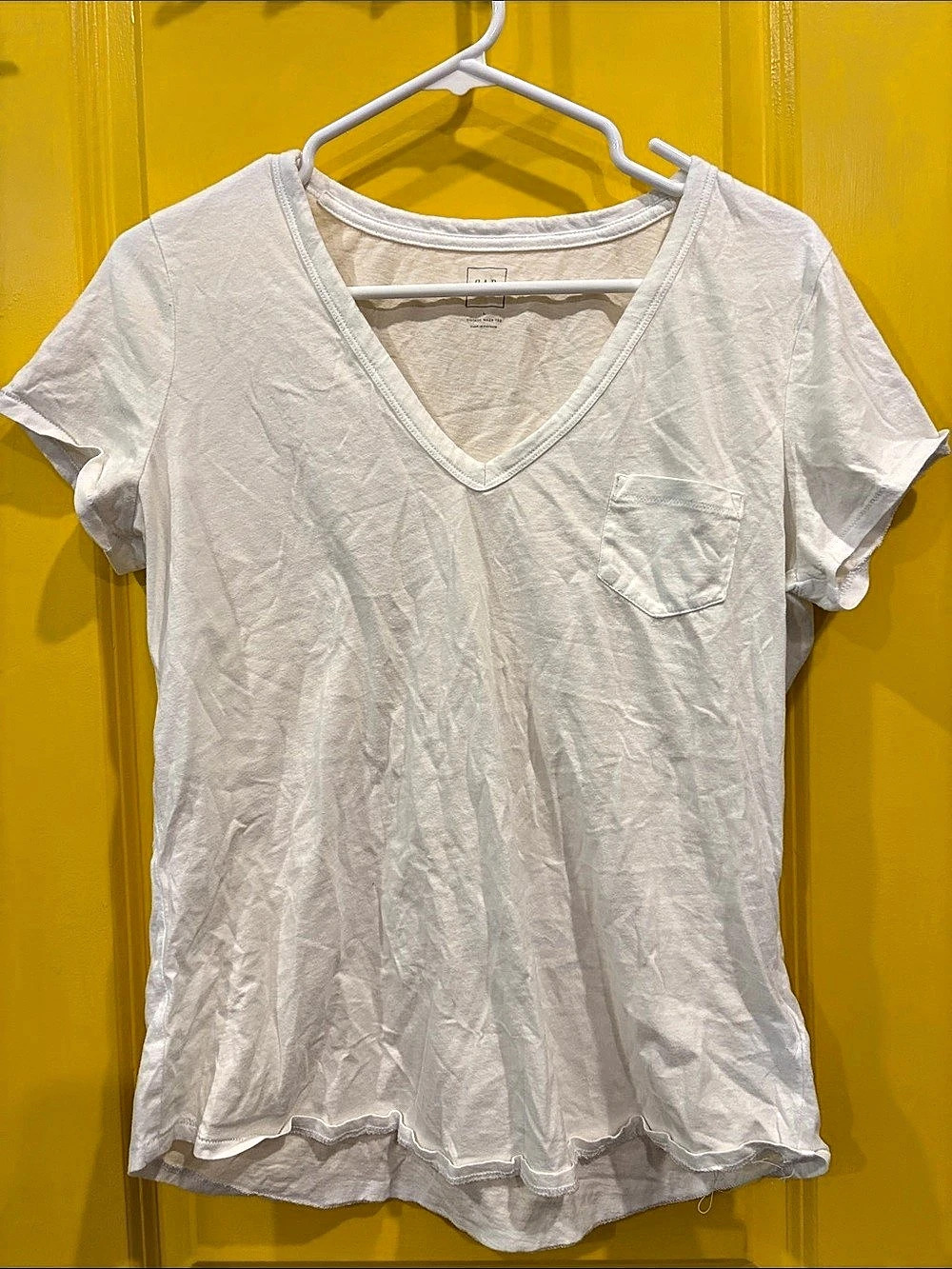 Gap Vintage Wash V-Neck Pocket Tee White Large